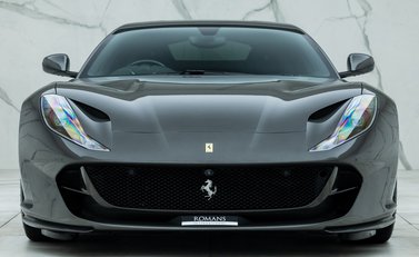 Ferrari 812 Superfast 4