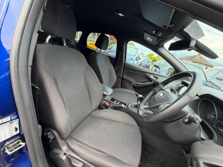 Ford Focus ST-LINE X 10