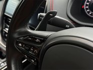 Aston Martin DBX V8 61