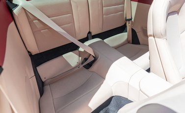 Porsche 911 (992) Targa 4S Heritage Design Edition 16