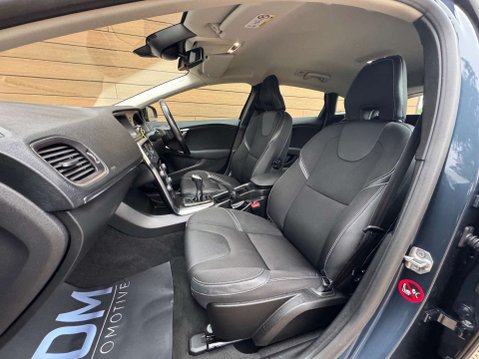 Volvo V40 2.0 V40 Momentum T2 5dr 25