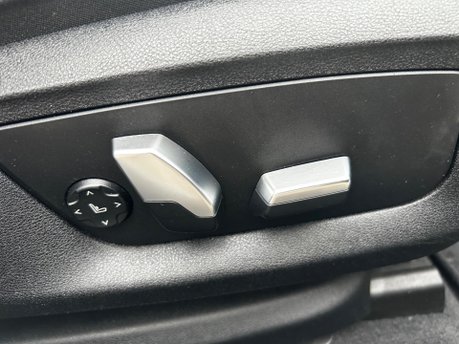 BMW 5 Series 520i Se Touring Auto Euro 6 S/S 184hp 34