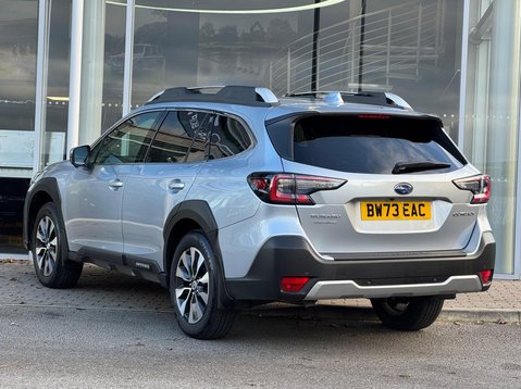 Subaru Outback TOURING 6