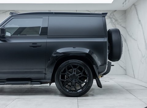 Land Rover Defender 90 D350 X-DYNAMIC HSE HARD TOP URBAN 41