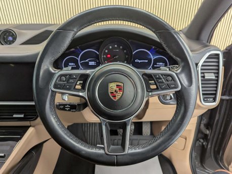 Porsche Cayenne 3.0 Cayenne V6 Auto 4WD 5dr 70