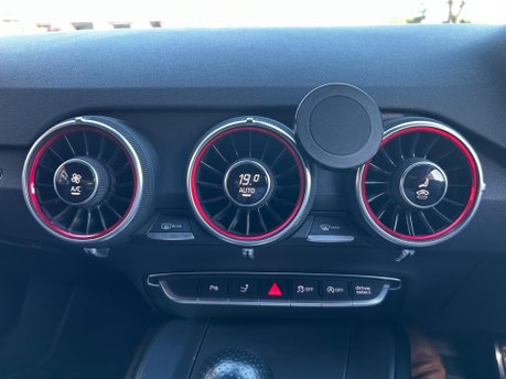 Audi TT 2.0 TFSI S line S Tronic quattro Euro 6 (s/s) 3dr 22