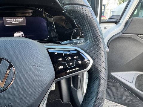 Volkswagen Golf R-LINE ETSI DSG 22