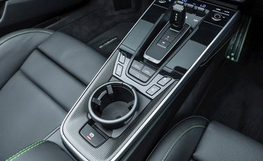 Porsche 911 Turbo S Cabriolet (992) 20