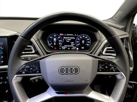 Audi Q4 35 S line SUV 5dr Electric Auto 55kWh (170 ps) 1 Owner - Sensors - Bluetoo 13