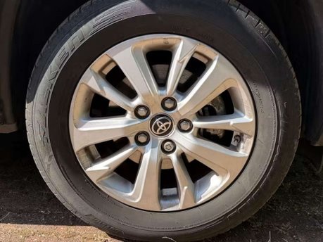 Toyota Yaris Cross 1.5 VVT-h Icon SUV 5dr Petrol Hybrid E-CVT Euro 6 (s/s) (116 ps) 10