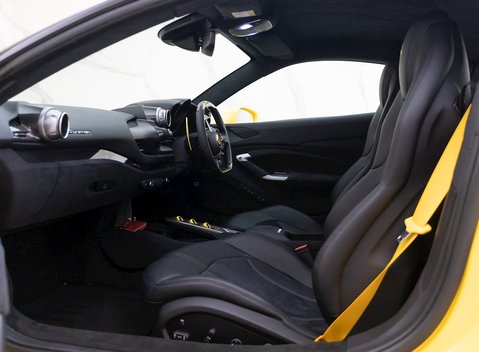 Ferrari F8 Tributo 12