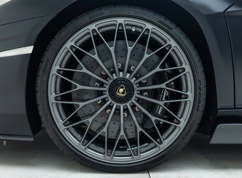 Lamborghini Aventador LP 780-4 ULTIMAE 30