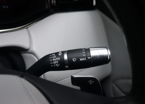 Land Rover Range Rover Evoque 1.5 Range Rover Evoque R-Dynamic HSE P300e Auto 4WD 5dr 43