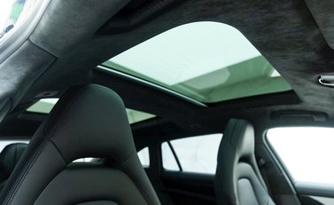 Porsche Panamera Turbo S E-Hybrid Sport Turismo 11