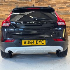 Volvo V40 1.6 T4 Lux Hatchback 5dr Petrol Powershift Euro 5 (s/s) (180 ps) 4