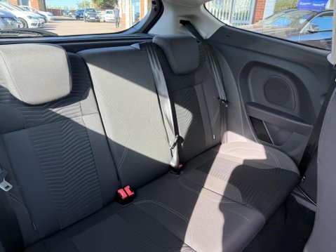 Ford Fiesta 1.25 Zetec Euro 6 3dr 25