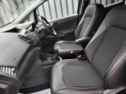 Ford Ecosport TITANIUM 24