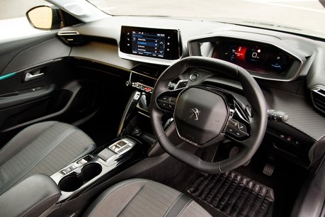 Peugeot 208 PURETECH ALLURE PREMIUM S/S