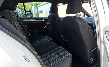 Volkswagen Golf GTD 2.0 TDi 13