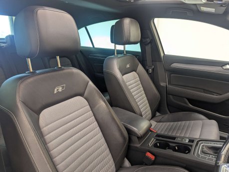 Volkswagen Passat 2.0 Passat R-Line TDI BlueMotion Technology Semi-Auto 4dr 30