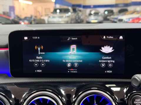 Mercedes-Benz A Class 2.0 A35 AMG (Premium) Hatchback 5dr Petrol SpdS DCT 4MATIC Euro 6 (s/s) (30 59