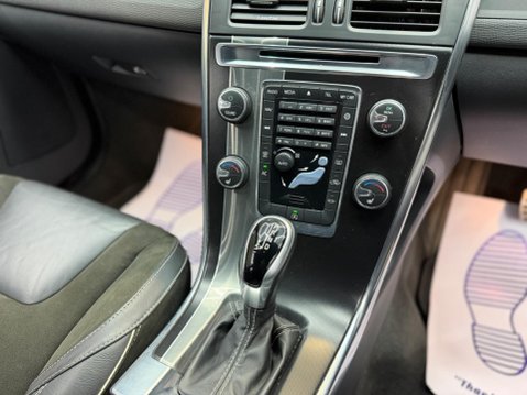 Volvo XC60 2.0 D4 R-Design Nav Auto Euro 6 (s/s) 5dr 64
