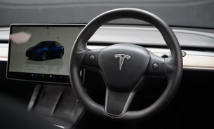 Tesla Model Y LONG RANGE AWD One Owner Deep Metallic Blue Adaptive LEDs Pano Roof VAT Q 14