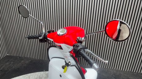 Royal Alloy GT 2019 ONLY 2K NEW MOT CUSTOM SCOOTER LEARNER LEGAL 125CC 36