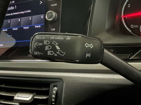 Volkswagen Polo 1.0 Polo SE 5dr 17