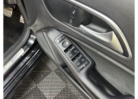 Mercedes-Benz A Class 2.1 A200d AMG Line Hatchback 5dr Diesel 7G-DCT Euro 6 (s/s) (136 ps) 31