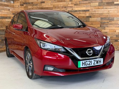 Nissan LEAF 40kWh Tekna Hatchback 5dr Electric Auto (150 ps)