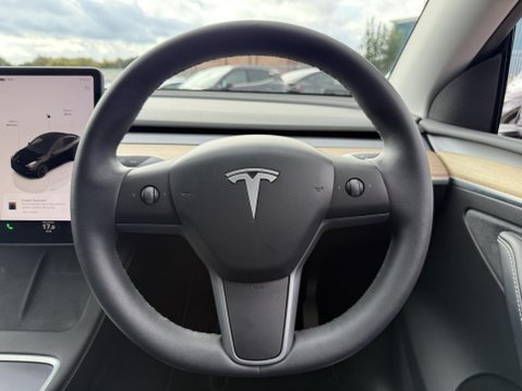 Tesla Model Y (Dual Motor) Long Range SUV 5dr Electric Auto 4WDE (384 bhp) 34