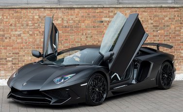 Lamborghini Aventador SV LP 750-4 Coupe 7