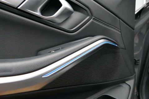 BMW 3 Series 2.0 330e 12kWh M Sport Pro Edition Saloon 4dr Petrol Plug-in Hybrid Auto xD 22