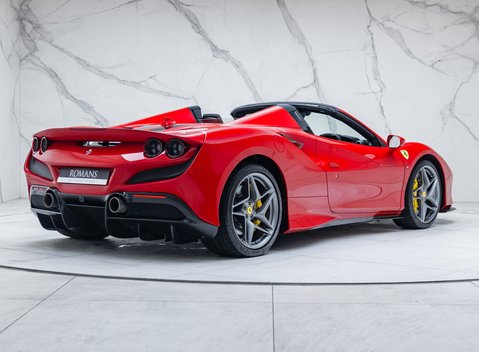 Ferrari F8 Spider 3