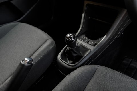 Volkswagen Up R-LINE 27