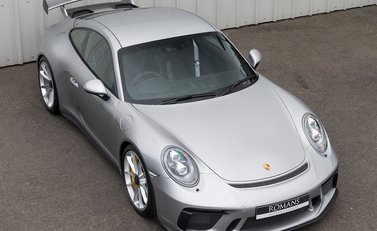 Porsche 911 GT3 (991.2) 8