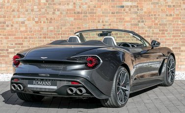 Aston Martin Zagato Vanquish Volante 7