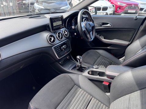 Mercedes-Benz CLA Class CLA180 AMG SPORT 11