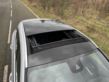 Mercedes-Benz GLA Class GLA 250e Exclusive Edition Premium Plus Petrol Hybrid Auto PANROOF/SAT NAV 34