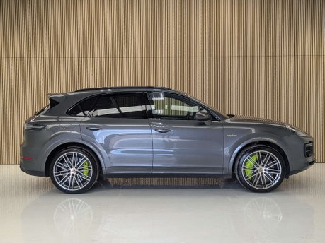 Porsche Cayenne 4.0 Cayenne T S E-Hybrid Auto 4WD 5dr 15