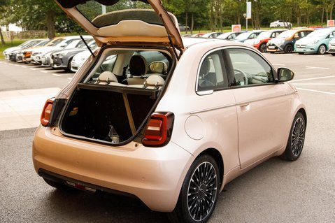 Fiat 500e LA PRIMA 43