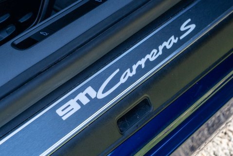 Porsche 911 3.0 911 Carrera S Semi-Auto 2dr 17