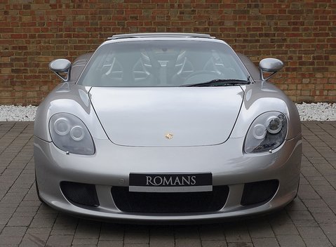 Porsche Carrera GT 6