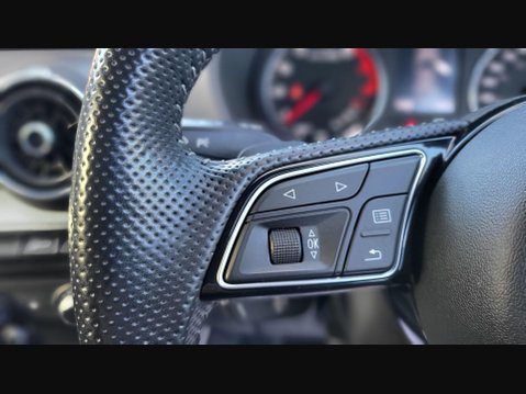 Audi Q2 TFSI S LINE 20