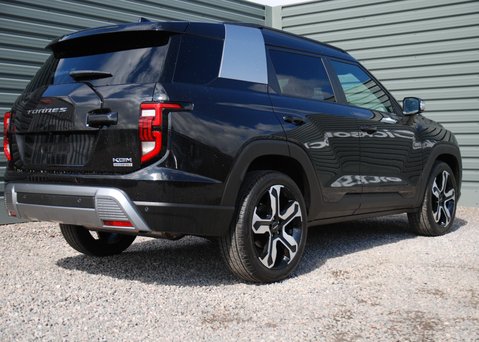 KGM Torres K40 HEV 21