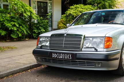 Mercedes-Benz E Class 500E 7