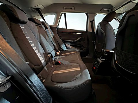 BMW X1 SDRIVE18D SPORT 19