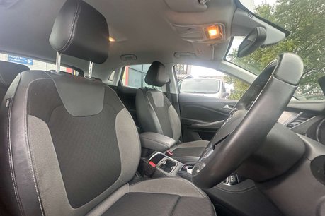 Vauxhall Grandland X 1.2 Turbo GPF Sport Nav SUV 5dr Petrol Manual Euro 6 (s/s) (130 ps) 10