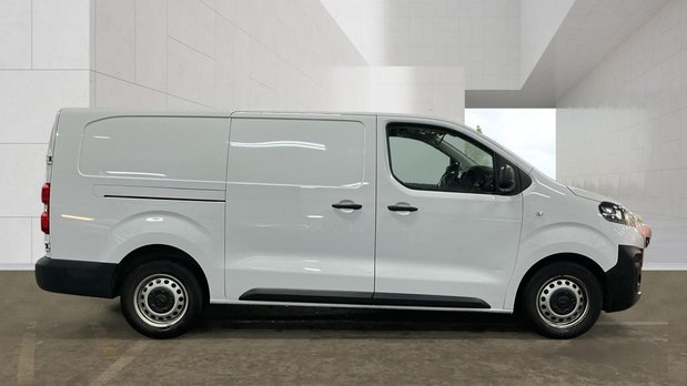 Vauxhall Vivaro LWB L2H1 Low Roof Prime 2900 Air Con Sensors EURO 6 NO VAT 3